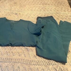 Mandala Women's Teal scrub set